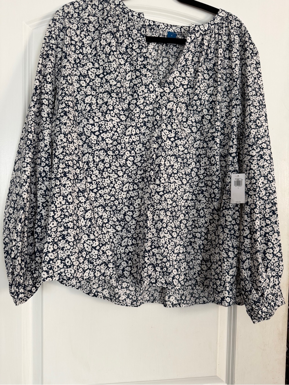 Old Navy Navy and White Floral V-Neck Blouse